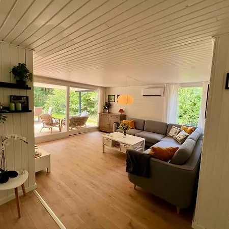 펜션 Renovated By Kvie Ansager